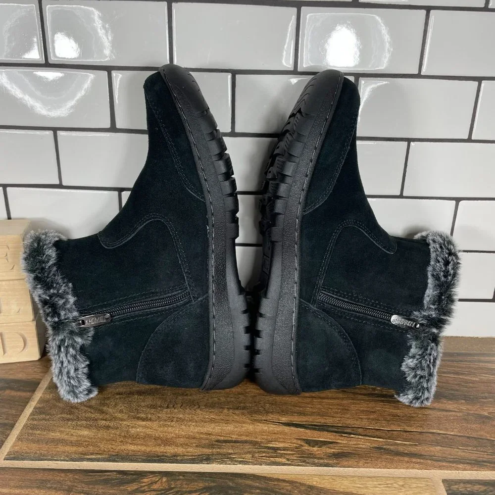 Khombu Iris Women's Size 7 Shoes Black Suede Faux Fur Winter Side Zip Snow Boots